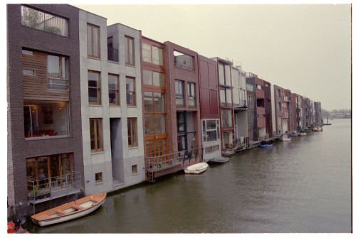 Modern ‘Rijtjeshuizen’ in Zeeburg