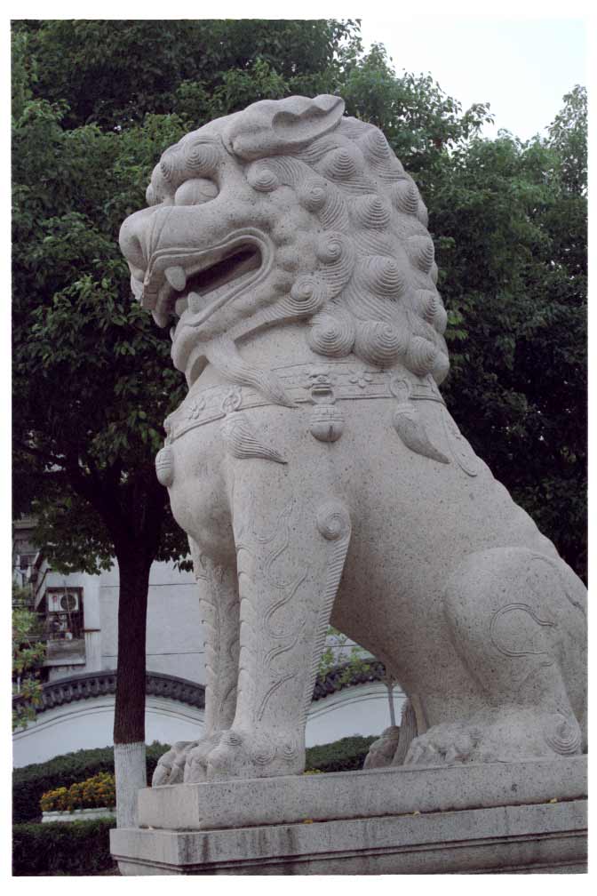 Statue of a lion